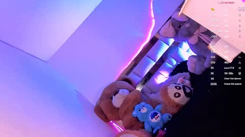 Luci online show from 02-18-25, 06:26