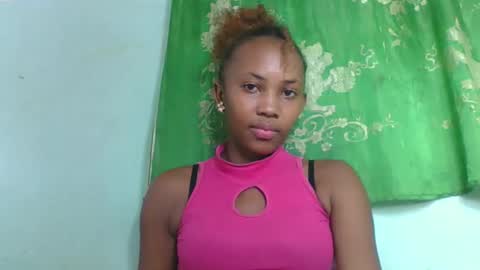 Snapshot of lucie196645 chatting on 05-11-26, 02:45 lucie196645 online show from 05-11-26, 02:45