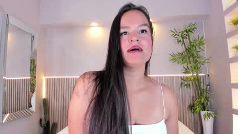 lucie online show from 02-07-26, 05:38