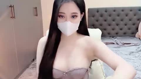 lucii04 online show from 11-27-25, 01:13