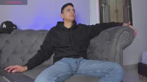 Leo online show from 02-19-25, 11:06