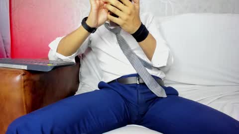 Leo online show from 02-28-25, 05:37