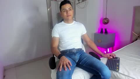 Leo online show from 11-20-25, 11:32