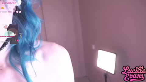 Lucy UwU online show from 01-24-25, 06:46