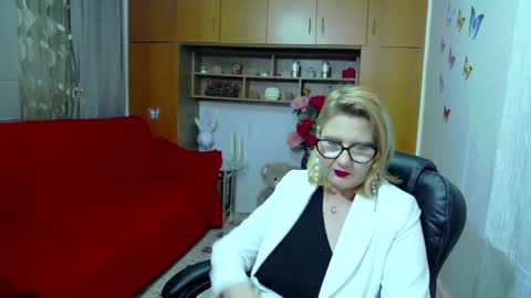 Lucille Fenly online show from 02-26-25, 12:38