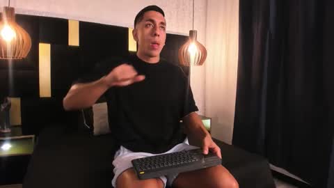 Snapshot of lucio__fox chatting on 04-23-26, 11:53 Lucio online show from 04-23-26, 11:53