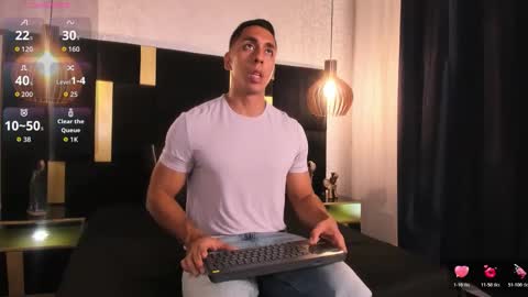 Snapshot of lucio__fox chatting on 05-26-26, 12:01 Lucio online show from 05-26-26, 12:01