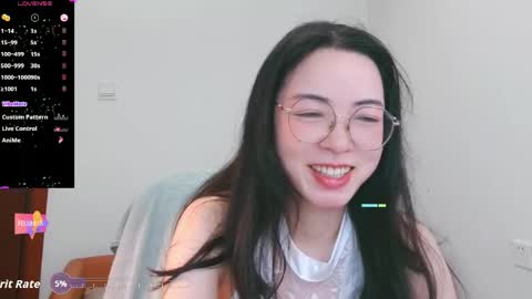 Snapshot of luckrose chatting on 05-15-26, 03:02 Jinn online show from 05-15-26, 03:02