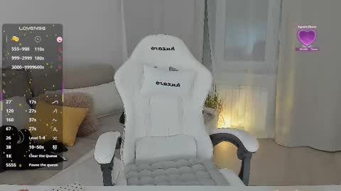 Snapshot of lucky__lady_ chatting on 03-16-26, 11:53 lucky__lady_ online show from 03-16-26, 11:53