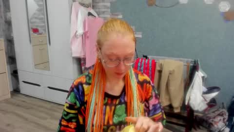 lucky_licky20 online show from 10-04-25, 01:47