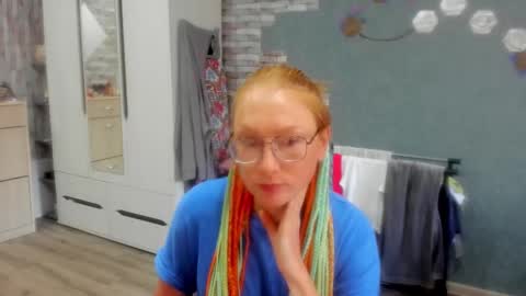 lucky_licky20 online show from 10-19-25, 02:34