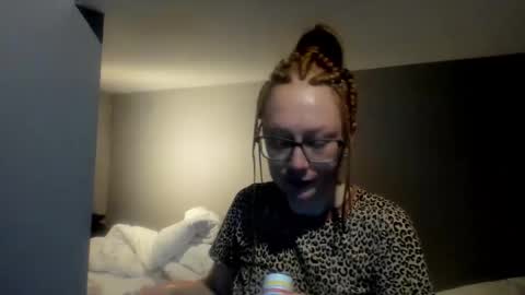 lucky_licky20 online show from 03-05-26, 04:30