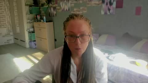 lucky_licky20 online show from 06-08-26, 01:28