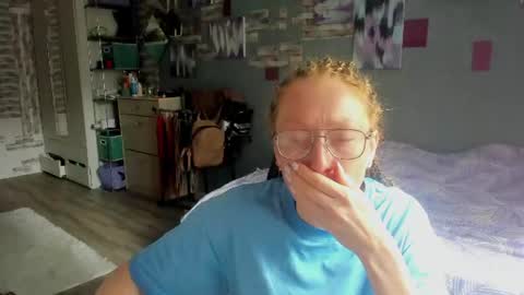 lucky_licky20 online show from 06-22-26, 03:25