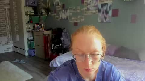 lucky_licky20 online show from 06-25-26, 05:12
