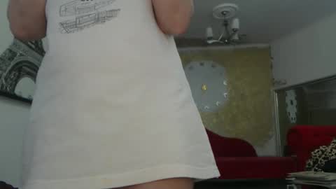 Snapshot of luckyanabella chatting on 10-09-25, 10:24 Ana online show from 10-09-25, 10:24