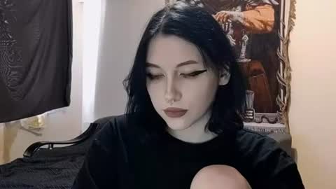 luckybastrad0677 online show from 06-08-26, 07:20
