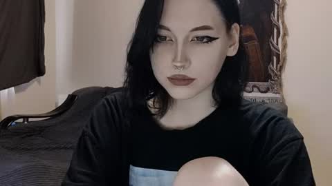 luckybastrad0677 online show from 06-17-26, 03:35