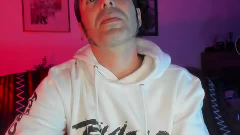 Snapshot of luckydrakex chatting on 02-19-25, 10:09 Lucky online show from 02-19-25, 10:09