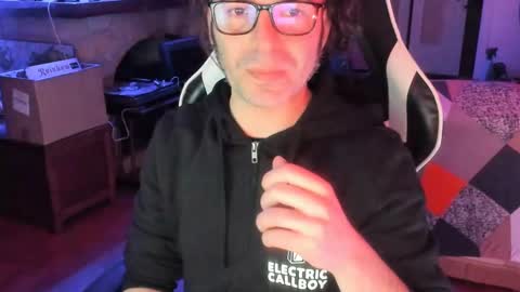 Snapshot of luckydrakex chatting on 03-02-25, 12:09 Lucky online show from 03-02-25, 12:09