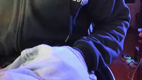 Snapshot of luckydrakex chatting on 11-17-25, 08:47 Lucky online show from 11-17-25, 08:47