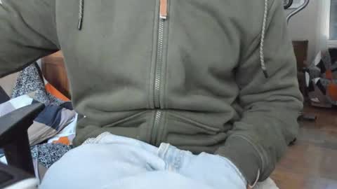 Snapshot of luckydrakex chatting on 01-06-26, 10:08 Lucky online show from 01-06-26, 10:08