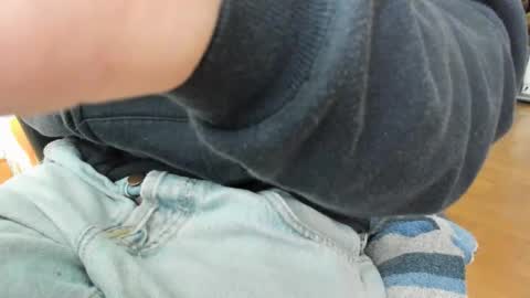 Snapshot of luckydrakex chatting on 02-10-26, 01:04 Lucky online show from 02-10-26, 01:04