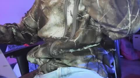 Snapshot of luckydrakex chatting on 02-24-26, 12:41 Lucky online show from 02-24-26, 12:41