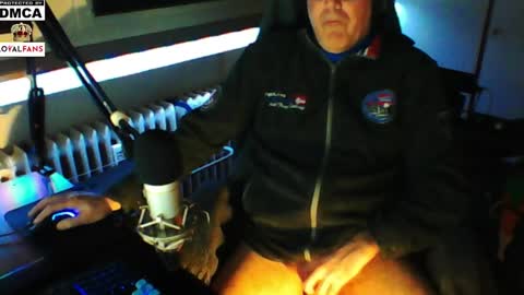 Snapshot of luckyfreak1 chatting on 01-31-25, 10:10 call me Stefan online show from 01-31-25, 10:10