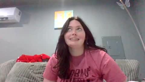 luckygirl96 online show from 10-19-25, 01:50