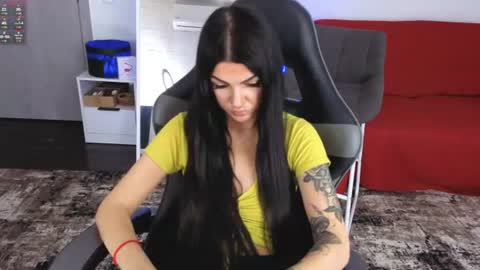 Monika online show from 06-19-26, 07:45