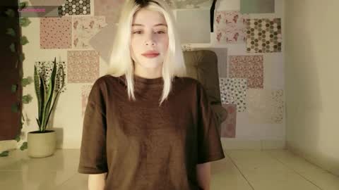 Snapshot of luckysapphire777 chatting on 04-25-26, 01:41 luckysapphire777 online show from 04-25-26, 01:41