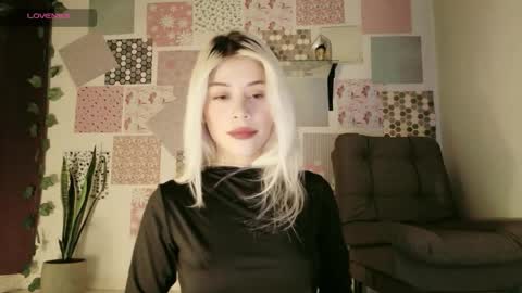 Snapshot of luckysapphire777 chatting on 04-26-26, 12:25 luckysapphire777 online show from 04-26-26, 12:25