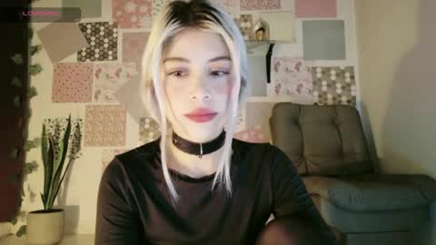 Snapshot of luckysapphire777 chatting on 05-04-26, 12:01 luckysapphire777 online show from 05-04-26, 12:01