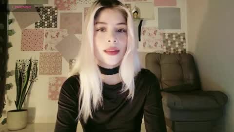 Snapshot of luckysapphire777 chatting on 05-18-26, 01:39 luckysapphire777 online show from 05-18-26, 01:39