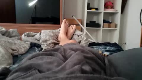 Snapshot of luckyshot91 chatting on 10-29-25, 06:59 luckyshot91 online show from 10-29-25, 06:59