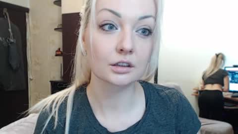 LuckyShot online show from 11-15-25, 04:36