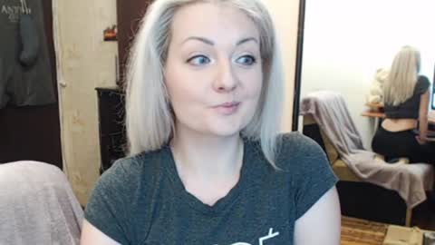 LuckyShot online show from 01-12-26, 05:07