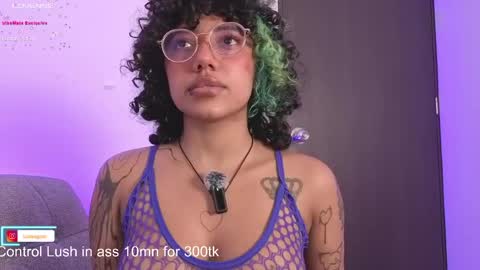 Luanis online show from 04-15-26, 01:01