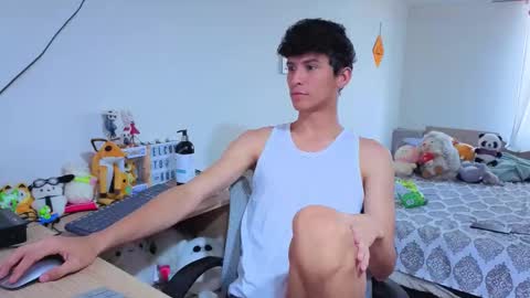 Lu Independent Model online show from 12-21-25, 09:33