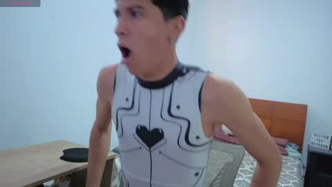 Lu Independent Model online show from 03-29-26, 01:44