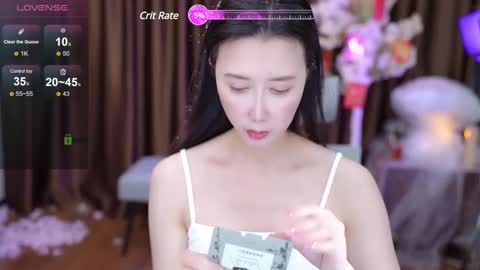 Lucy online show from 02-20-25, 12:15