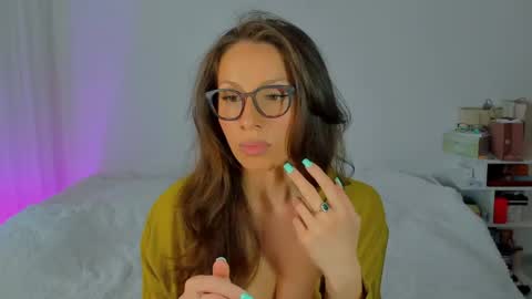 lucy__ray online show from 05-04-26, 01:07