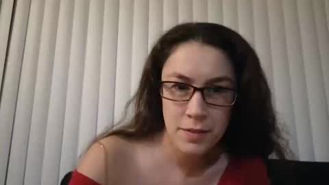 Snapshot of lucy_allison chatting on 01-24-25, 05:53 Lucy online show from 01-24-25, 05:53