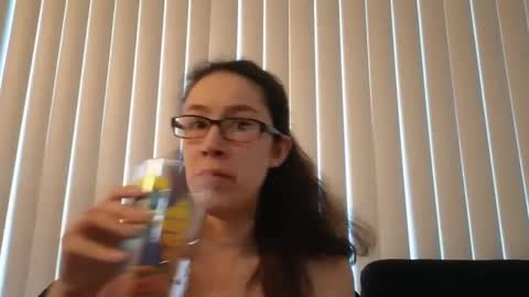 Snapshot of lucy_allison chatting on 02-01-25, 04:22 Lucy online show from 02-01-25, 04:22