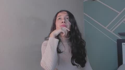 Snapshot of lucy_bluesea chatting on 10-11-25, 01:05 Lucy Herrera online show from 10-11-25, 01:05