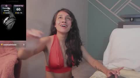 Lucy Herrera online show from 10-30-25, 02:02