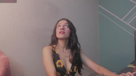 Lucy Herrera online show from 11-20-25, 01:17