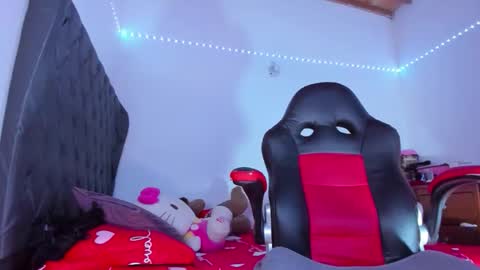 Snapshot of lucy_chanell chatting on 02-04-26, 01:55 lucy online show from 02-04-26, 01:55