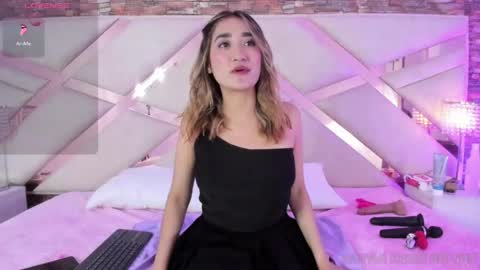 lucy_davies_ online show from 04-18-26, 11:36